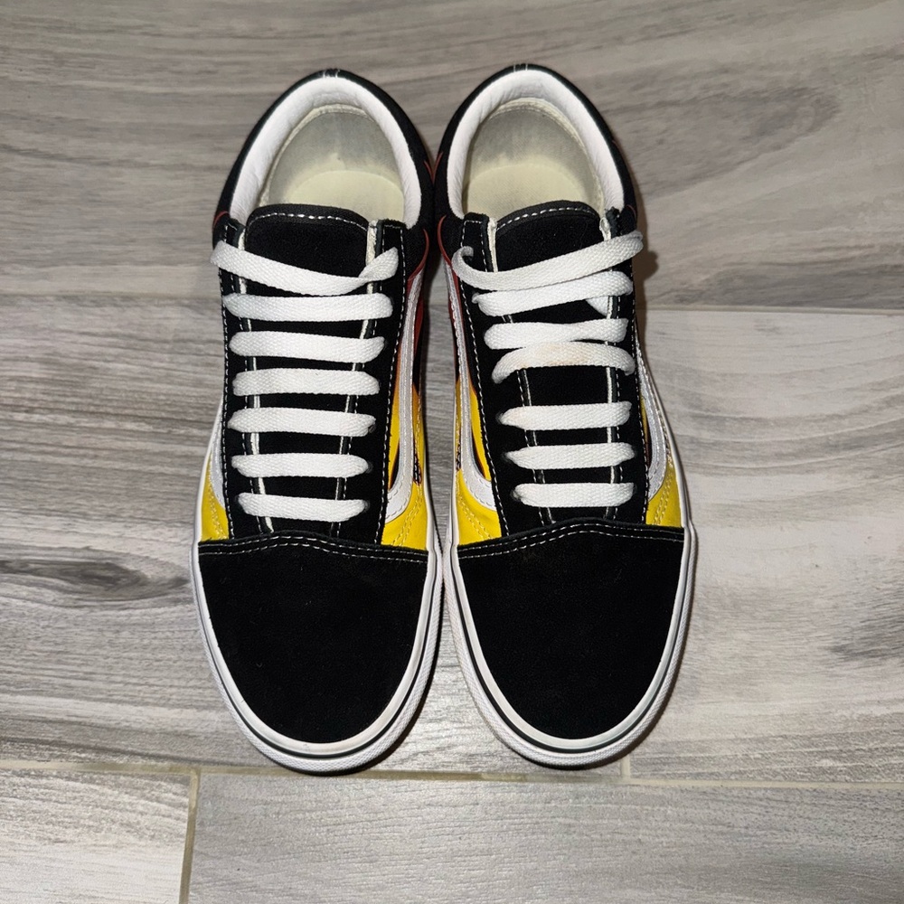Vans - Picture 2 of 3